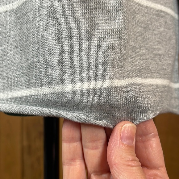 Sonoma Gray White Stripe Stretch Knit Raglan Relaxed Fit Pullover Top Women XS - Picture 5 of 15